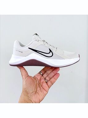 Nike MC Trainer 2 Women’s Sneakers